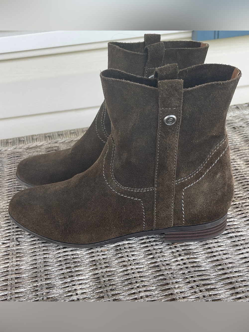 Frye & Co. Sarah Shorty Suede Boots Size 7 Military Brown
